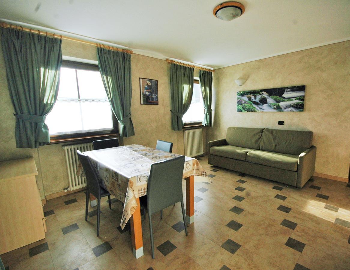 Chalet Li Baita Genny Livigno Exteriör bild